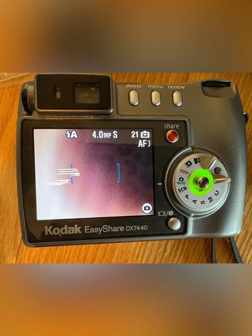 Kodak EasyShare DX 7440 Digital Camera Bundle